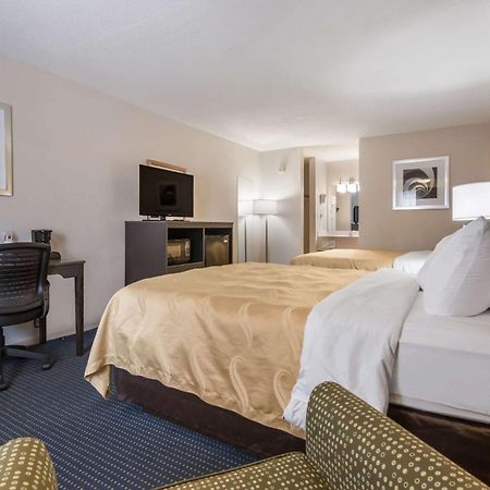 Quality Inn Little Creek Вирджиния-Бич Экстерьер фото