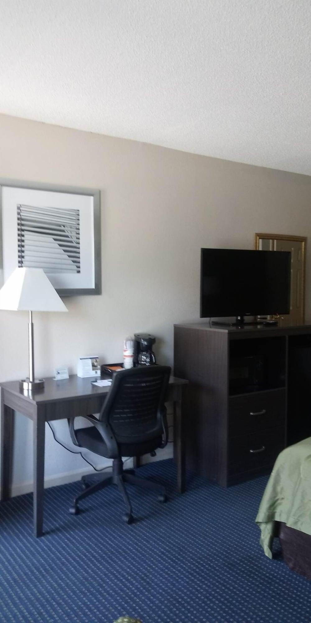 Quality Inn Little Creek Вирджиния-Бич Экстерьер фото