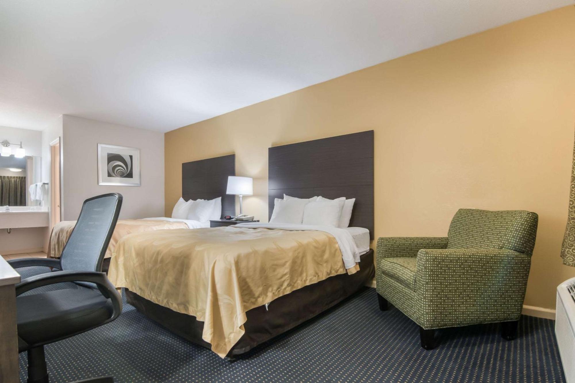 Quality Inn Little Creek Вирджиния-Бич Экстерьер фото