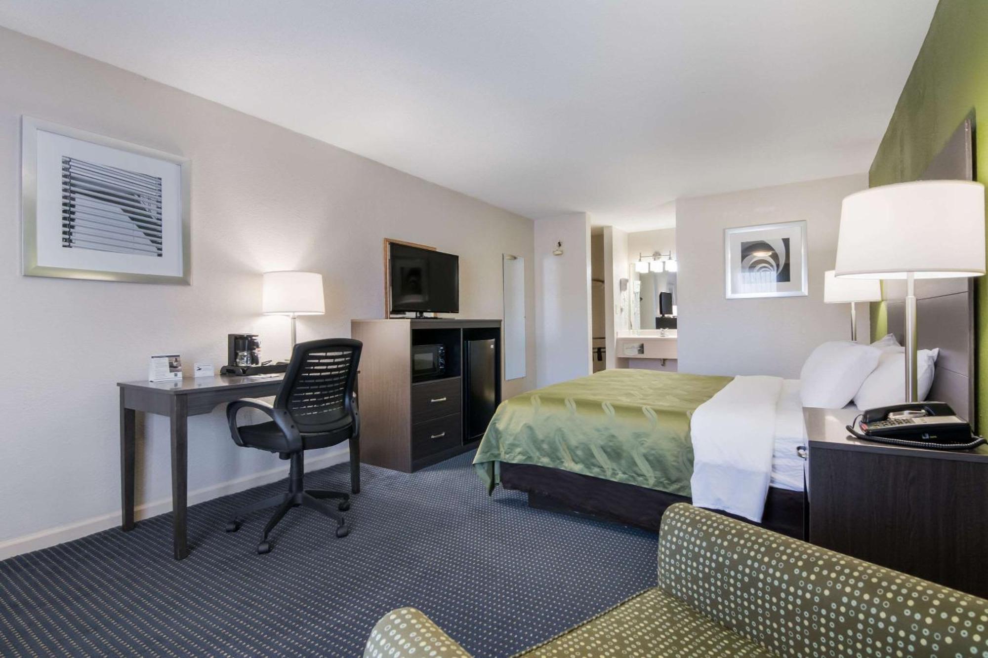 Quality Inn Little Creek Вирджиния-Бич Экстерьер фото