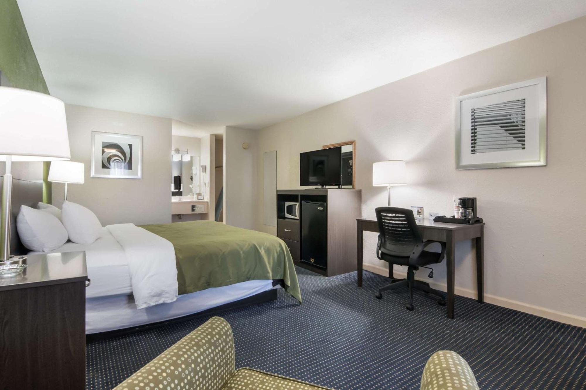 Quality Inn Little Creek Вирджиния-Бич Экстерьер фото
