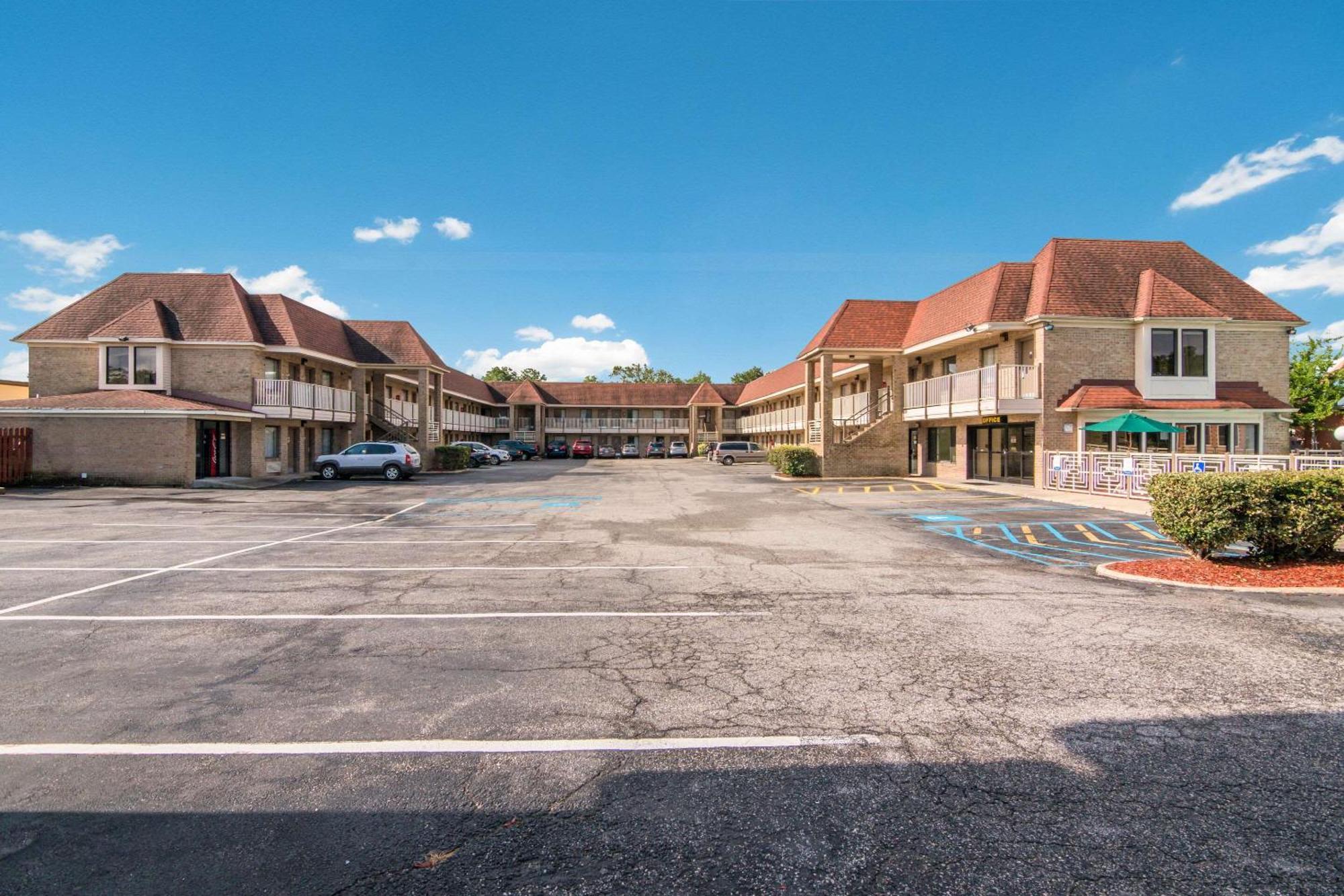 Quality Inn Little Creek Вирджиния-Бич Экстерьер фото